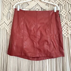 Tinseltown Faux Leather Mini Skirt Rust Size Large NWT